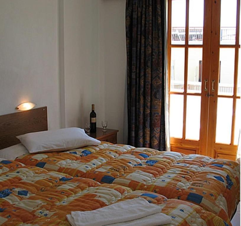 Costantonia Holiday Apartments Agia Marina  Room photo