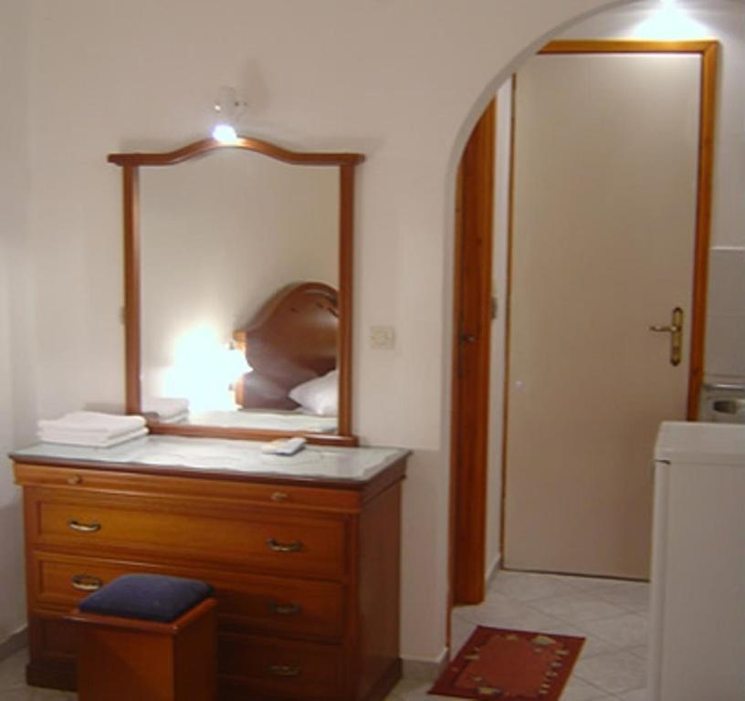 Costantonia Holiday Apartments Agia Marina  Room photo