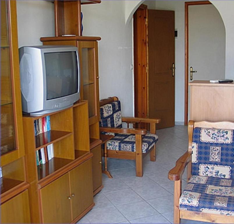 Costantonia Holiday Apartments Agia Marina  Room photo