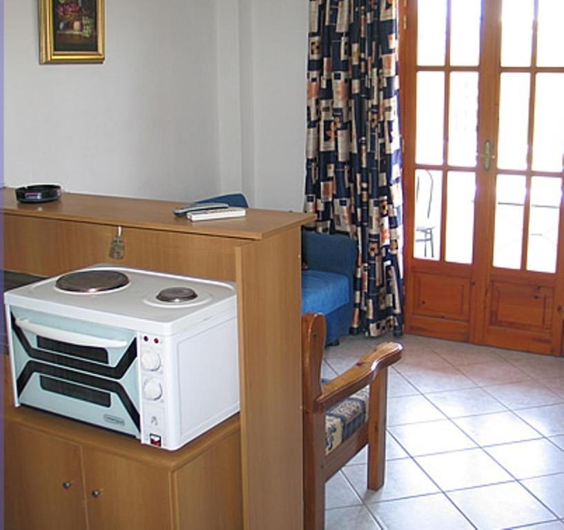 Costantonia Holiday Apartments Agia Marina  Room photo